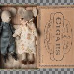 Mamá y papá en caja de puros