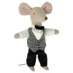 Ratancito hermano mayor camarero